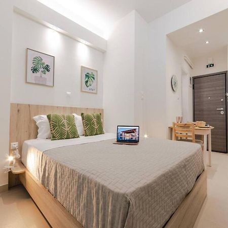 Small And Cozy Studio Афины Экстерьер фото