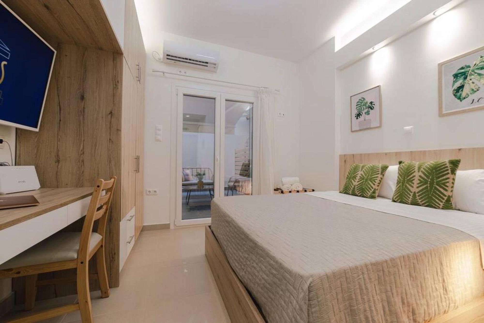 Small And Cozy Studio Афины Экстерьер фото