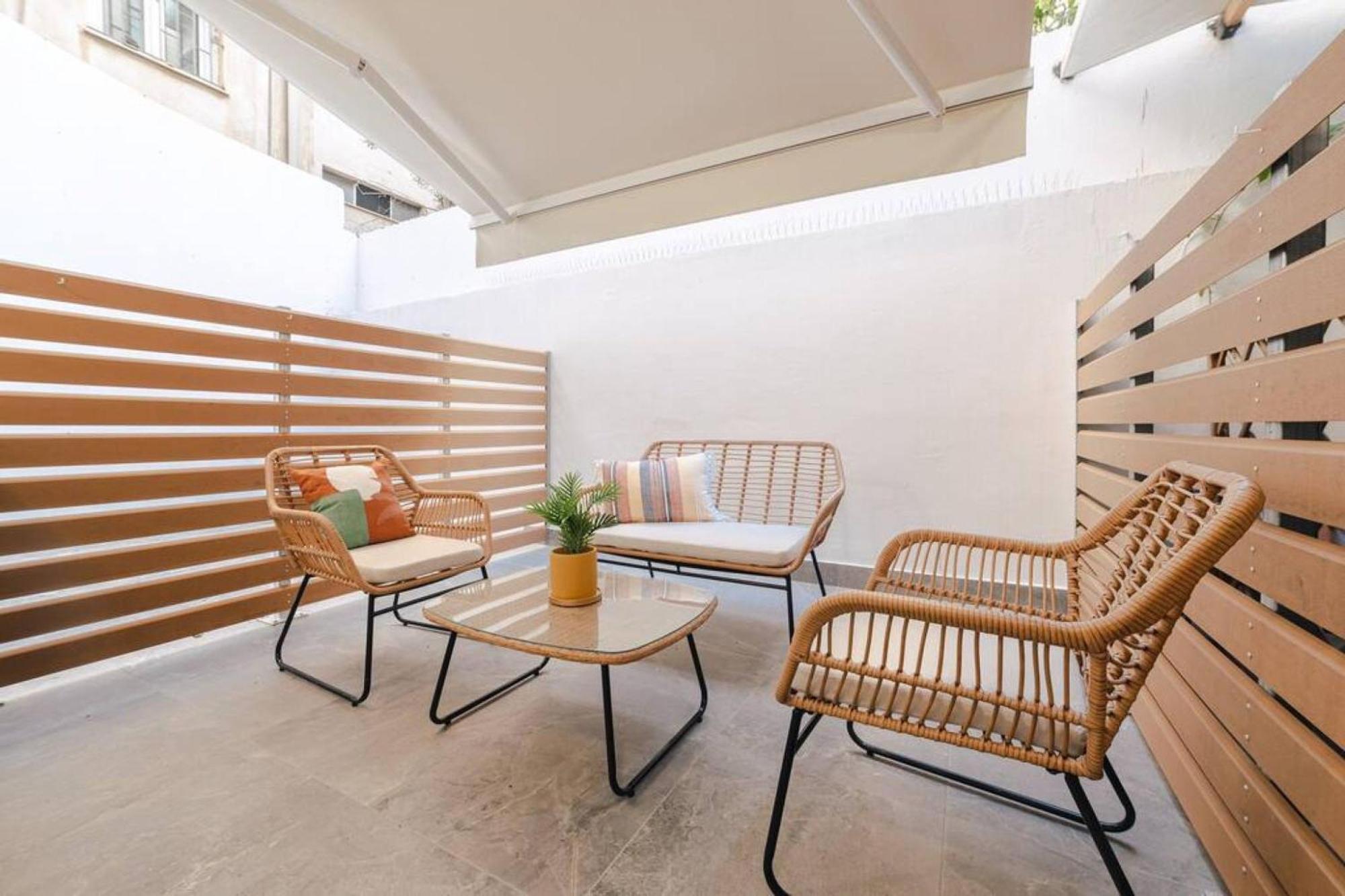 Small And Cozy Studio Афины Экстерьер фото
